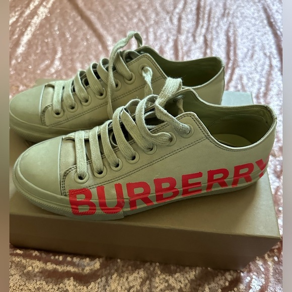 BURBERRY LOGO SNEAKERS GABARDINE BEIGE ICONIC STRIPE LOGO RED 6.5/37 Authentic - Picture 1 of 8